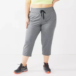 Plus Size Tek GearĀ® Weekend Straight-Leg Capris