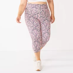 Plus Size Tek GearĀ® Ultrastretch Pocket High-Waisted Capri Leggings
